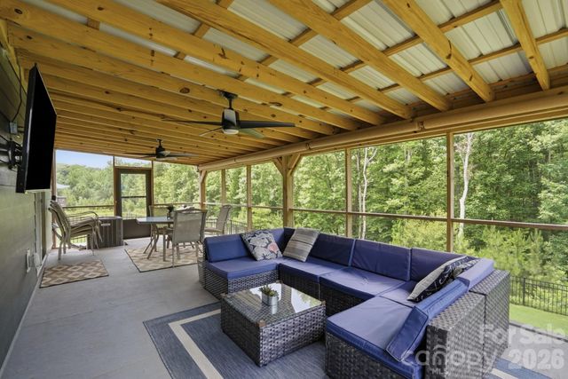 3140 Treyson Drive, Denver, NC 28037