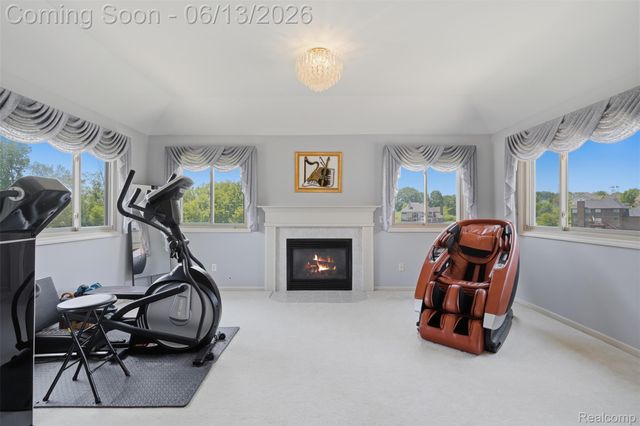 2935 Ivy Hill Drive, Commerce Charter Township, MI 48382