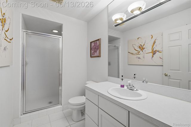 2935 Ivy Hill Drive, Commerce Charter Township, MI 48382