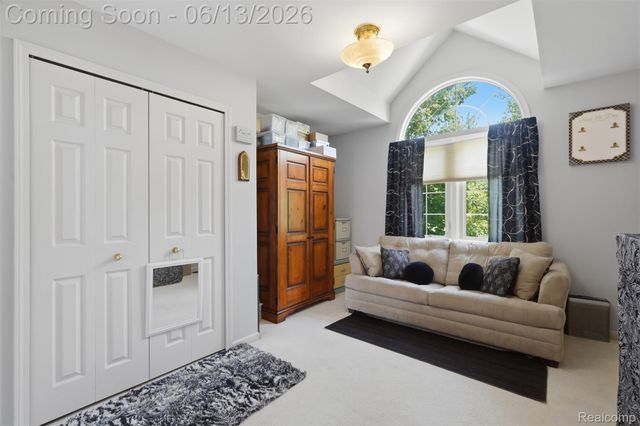 2935 Ivy Hill Drive, Commerce Charter Township, MI 48382