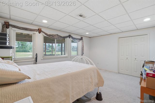 2935 Ivy Hill Drive, Commerce Charter Township, MI 48382