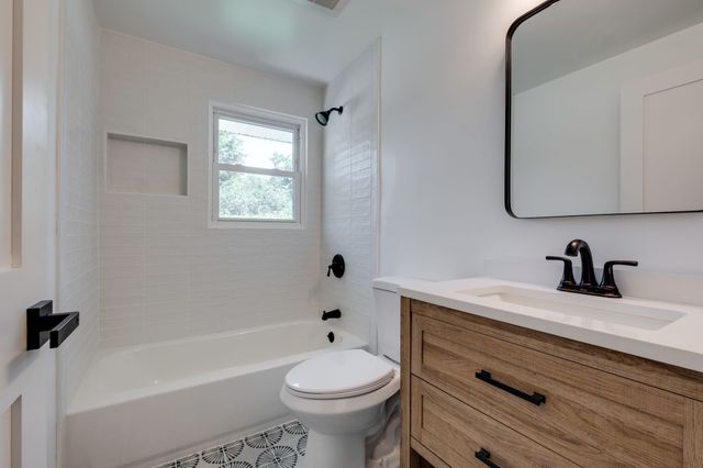 4127 Edwards Ave, Nashville, TN 37216