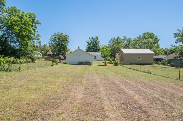 4127 Edwards Ave, Nashville, TN 37216