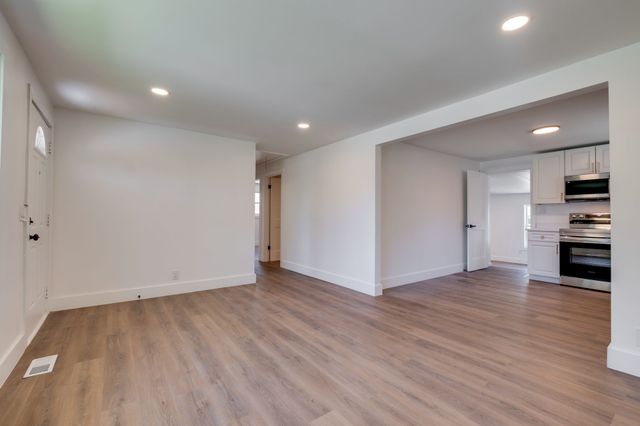 4127 Edwards Ave, Nashville, TN 37216