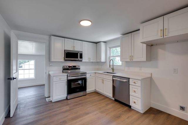 4127 Edwards Ave, Nashville, TN 37216