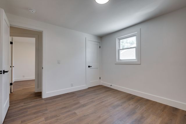 4127 Edwards Ave, Nashville, TN 37216