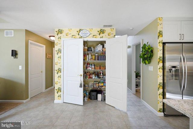 21 ORCHID LA, Barnegat, NJ 08005
