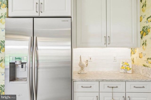 21 ORCHID LA, Barnegat, NJ 08005