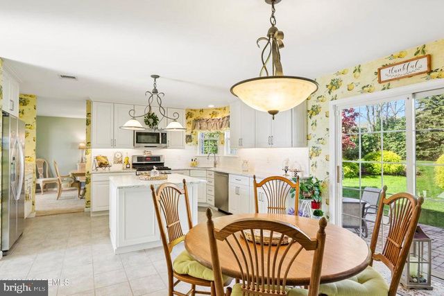 21 ORCHID LA, Barnegat, NJ 08005