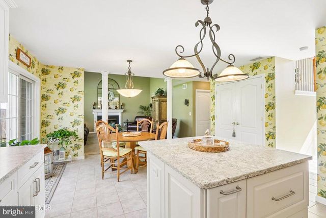 21 ORCHID LA, Barnegat, NJ 08005