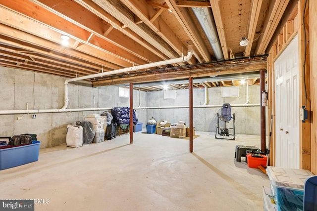 21 ORCHID LA, Barnegat, NJ 08005