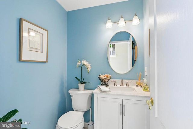 21 ORCHID LA, Barnegat, NJ 08005