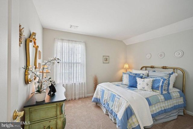 21 ORCHID LA, Barnegat, NJ 08005
