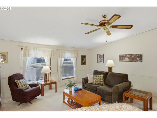 5885 Ne Jacobson St 63, Hillsboro, OR 97124