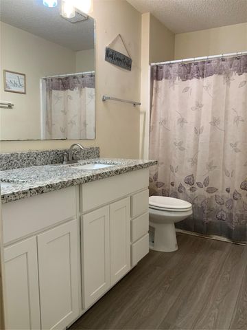 10838 Spruce Drive S, La Porte, TX 77571