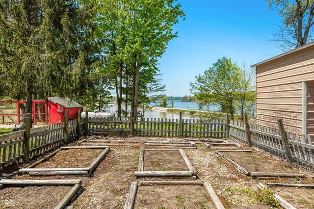 6517 Snug Harbour Lane, Unionville, IN 47468