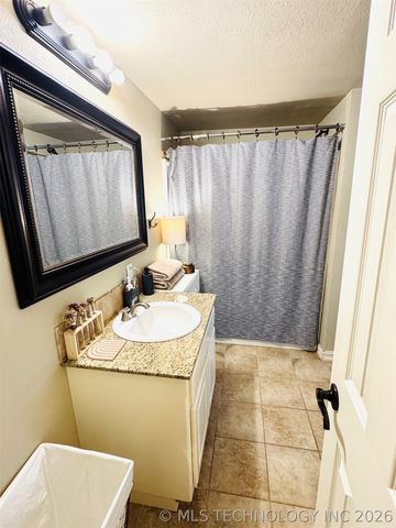 1717 W Center Street, Collinsville, OK 74021