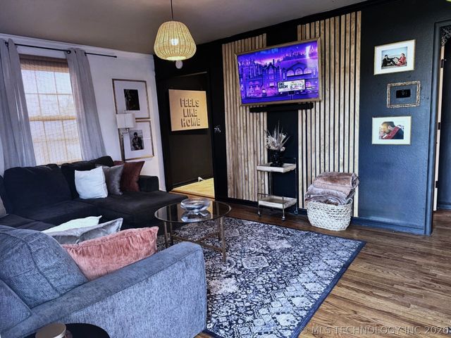 1717 W Center Street, Collinsville, OK 74021