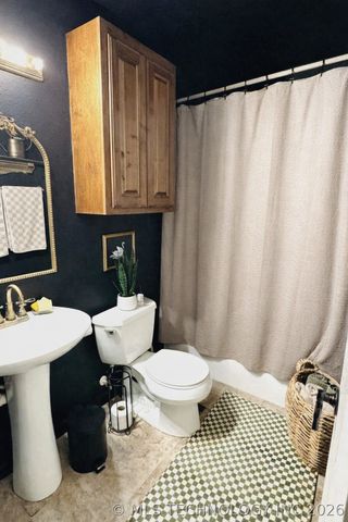 1717 W Center Street, Collinsville, OK 74021