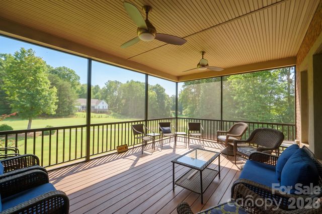 121 Cheyenne Lane, Statesville, NC 28677