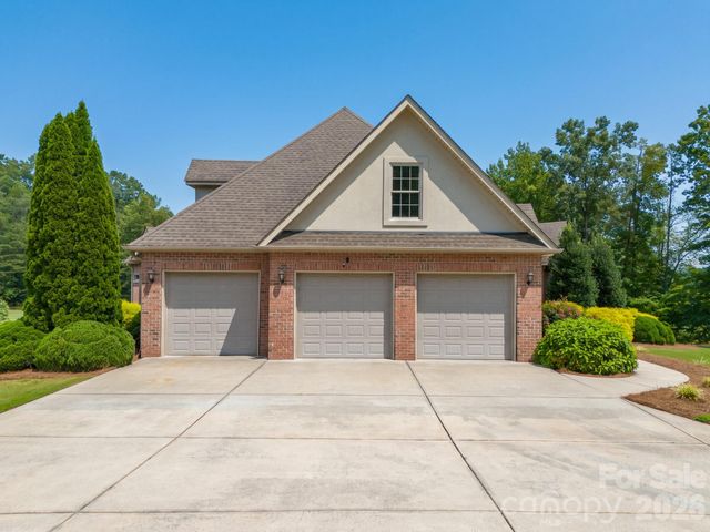 121 Cheyenne Lane, Statesville, NC 28677