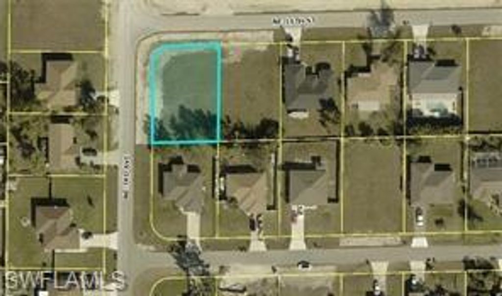 Image 1 of property listing at 302 NE 11th ST, Cape Coral, FL 33909