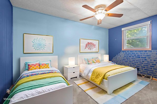 W5117 Strawberry Hill DRIVE, Elkhorn, WI 53121