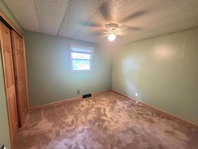 W5117 Strawberry Hill DRIVE, Elkhorn, WI 53121