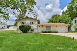 450 E Briarcliff Road, Bolingbrook, IL 60440