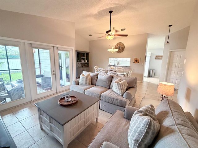 2555 Bedford Mews Drive, Wellington, FL 33414
