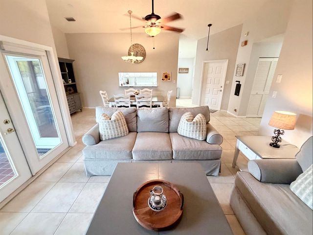 2555 Bedford Mews Drive, Wellington, FL 33414