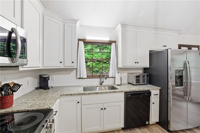 15 Mississippi Lane, Tiger, GA 30576