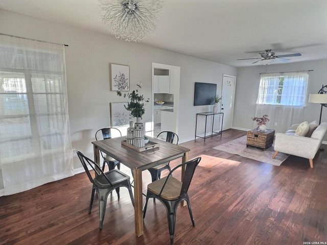 338 Brettonwood, San Antonio, TX 78218