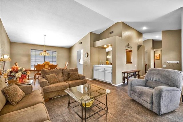 75179 Santa Fe Trail, Palm Desert, CA 92211