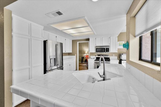 75179 Santa Fe Trail, Palm Desert, CA 92211