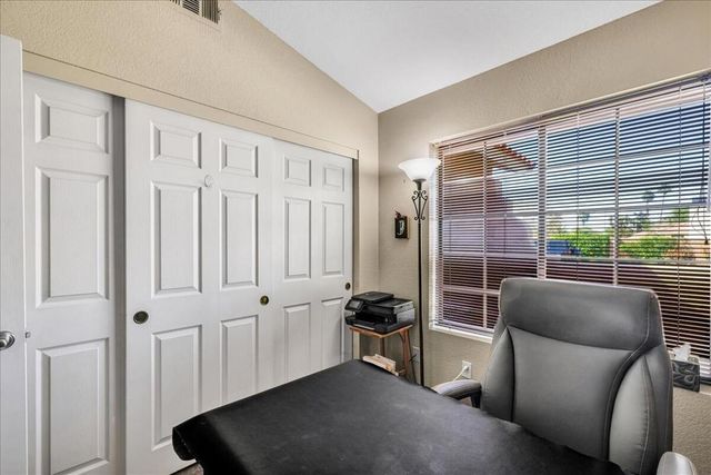 75179 Santa Fe Trail, Palm Desert, CA 92211