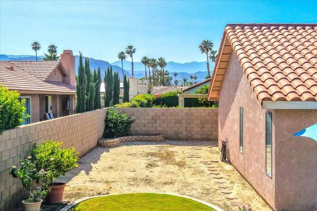 75179 Santa Fe Trail, Palm Desert, CA 92211