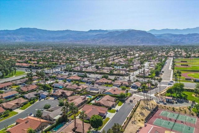 75179 Santa Fe Trail, Palm Desert, CA 92211
