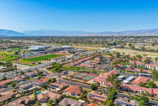 75179 Santa Fe Trail, Palm Desert, CA 92211