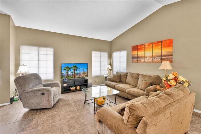 75179 Santa Fe Trail, Palm Desert, CA 92211