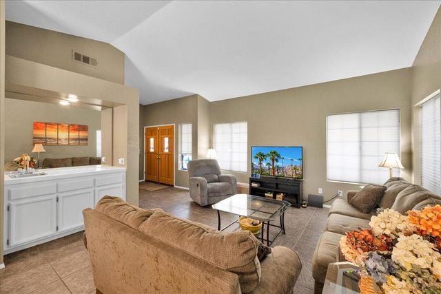 75179 Santa Fe Trail, Palm Desert, CA 92211