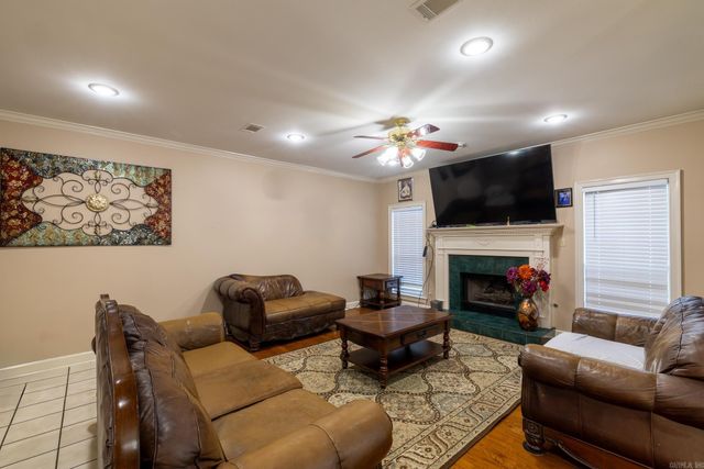 1810 Royal Drive, Conway, AR 72034