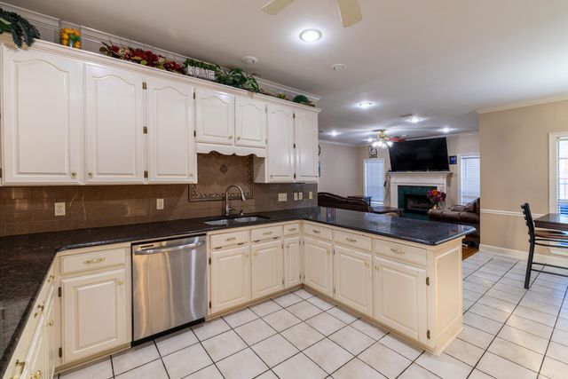 1810 Royal Drive, Conway, AR 72034