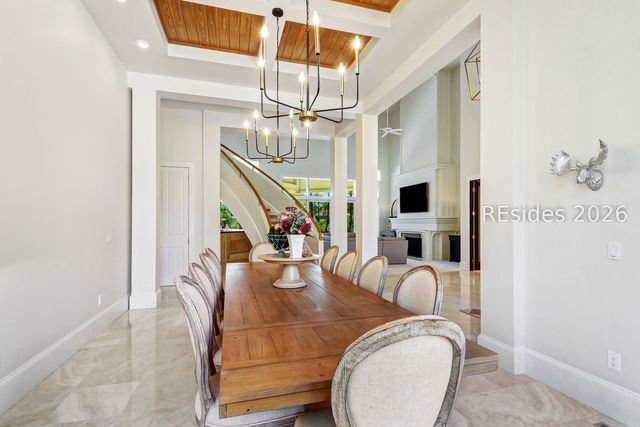 6 Dalton Ct, Hilton Head Island, SC 29928