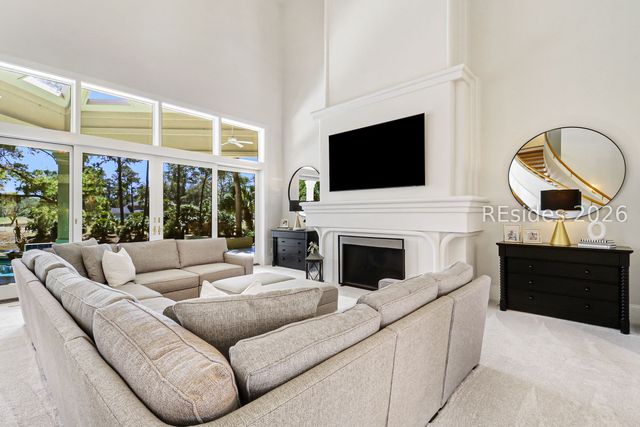 6 Dalton Ct, Hilton Head Island, SC 29928