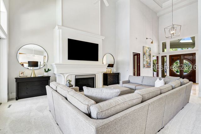 6 Dalton Ct, Hilton Head Island, SC 29928