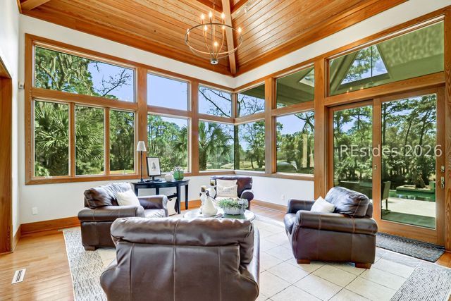 6 Dalton Ct, Hilton Head Island, SC 29928