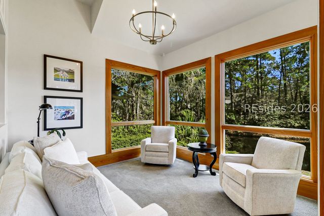 6 Dalton Ct, Hilton Head Island, SC 29928