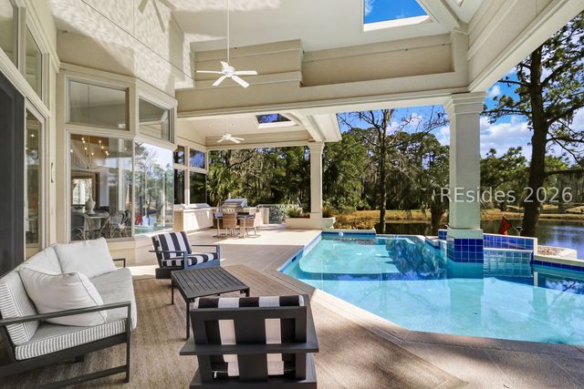 6 Dalton Ct, Hilton Head Island, SC 29928