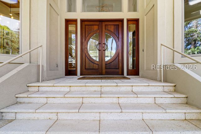 6 Dalton Ct, Hilton Head Island, SC 29928